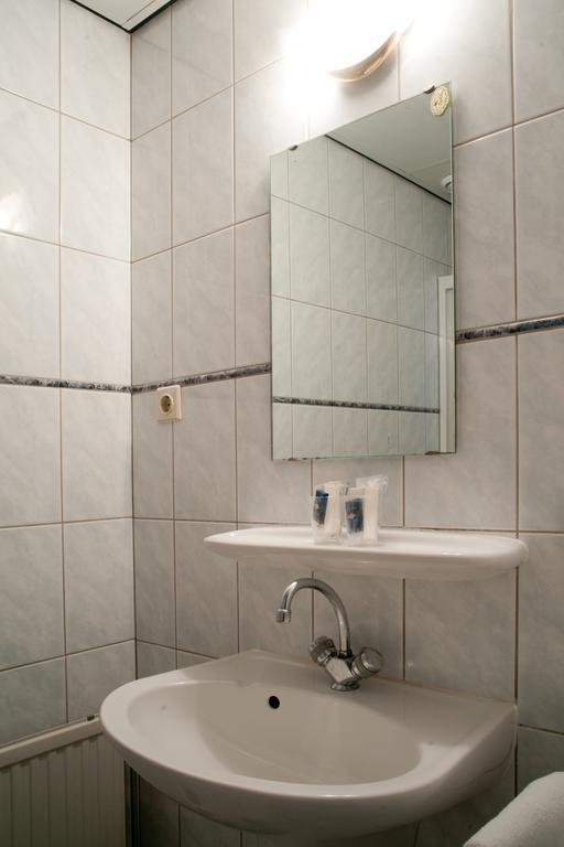 Hotel Het Gemeentehuis אאוטהאוזן חדר תמונה