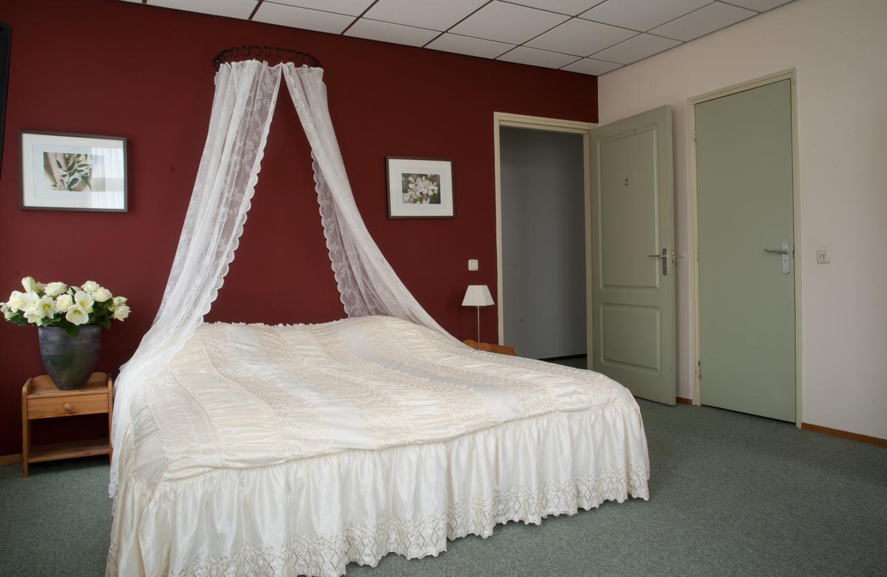 Hotel Het Gemeentehuis אאוטהאוזן מראה חיצוני תמונה